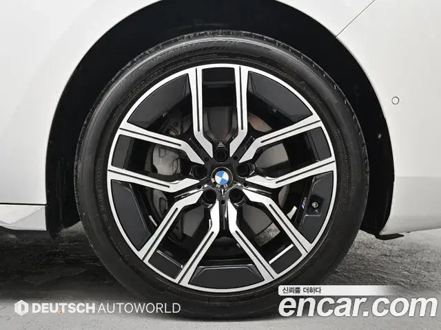 BMW 7 Series 2025 — Şəkil 19/20