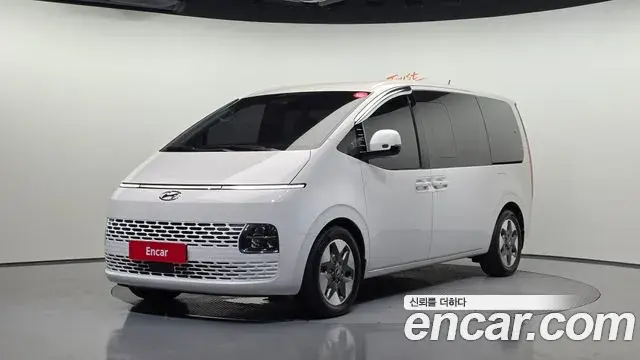 Hyundai Staria 2021 — Фото 1/20