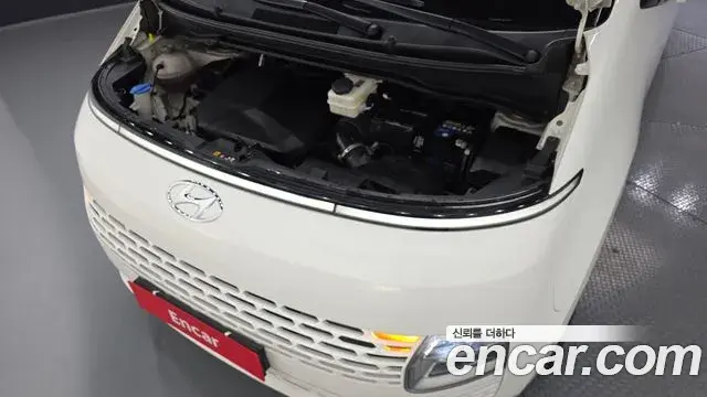 Hyundai Staria 2021 — Фото 6/20