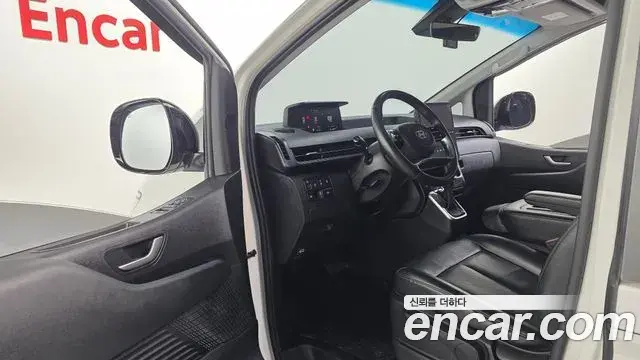 Hyundai Staria 2021 — Фото 10/20