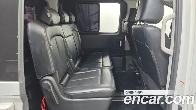 Hyundai Staria 2021 — Фото 11/20