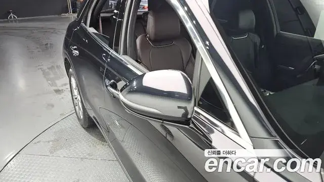 Genesis GV70 2023 — Şəkil 4/30