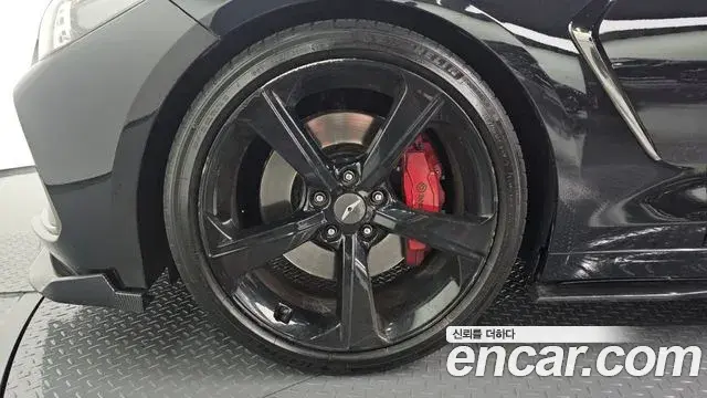 Genesis G70 2018 — Photo 10/20