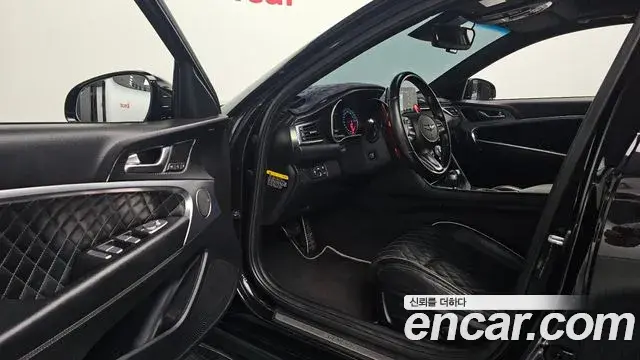 Genesis G70 2018 — Photo 2/20