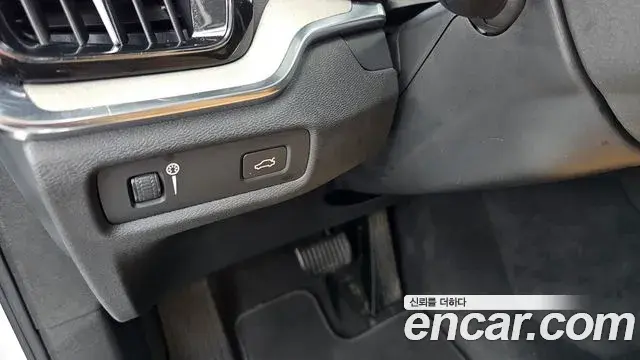 Volvo V60 Cross Country 2019 — Photo 6/20