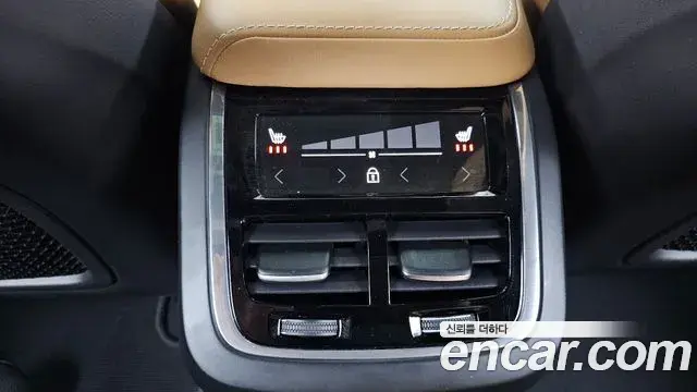 Volvo V60 Cross Country 2019 — Photo 3/20
