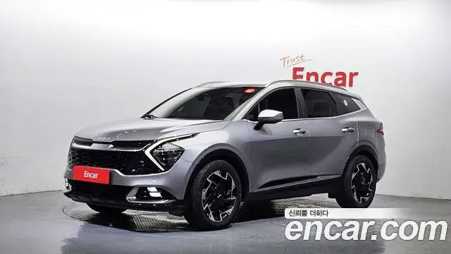 Kia Sportage 2022 — Фото 1/20
