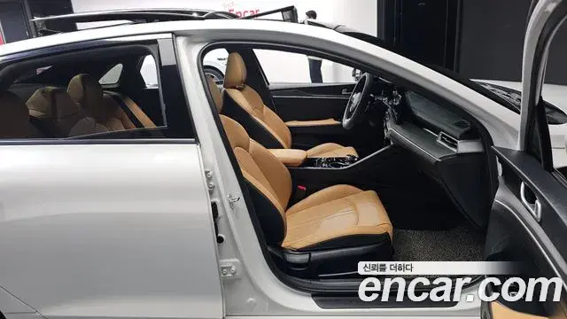 Kia K5 2019 — Şəkil 2/30