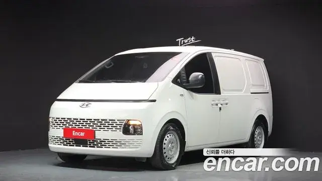 Hyundai Staria 2022 — Photo 1/20