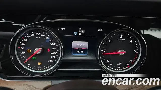 Mercedes-Benz E-Class 2018 — Фото 8/20