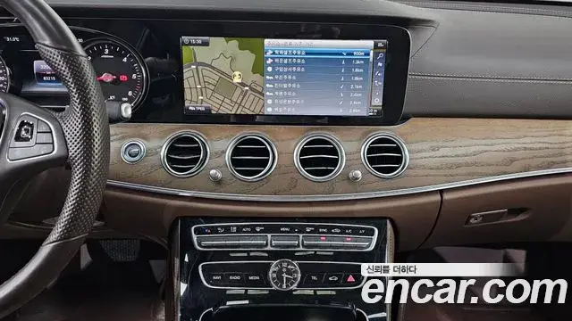 Mercedes-Benz E-Class 2018 — Фото 13/20