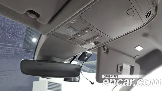 Volkswagen Tiguan 2018 — Şəkil 18/20