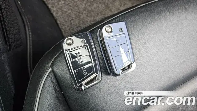 Volkswagen Tiguan 2018 — Şəkil 10/20