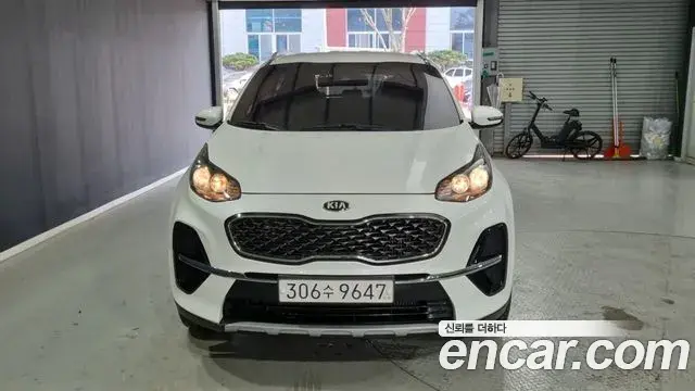 Kia Sportage The Bold 2019 — Photo 17/18