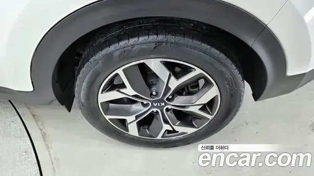 Kia Sportage The Bold 2019 — Photo 2/18