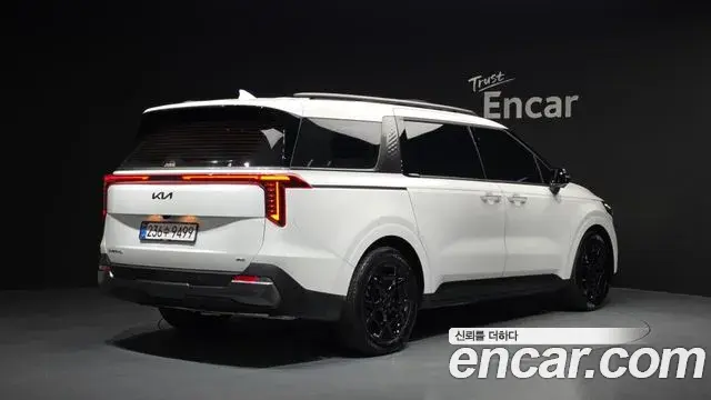 Kia Carnival 2025 — Photo 3/35