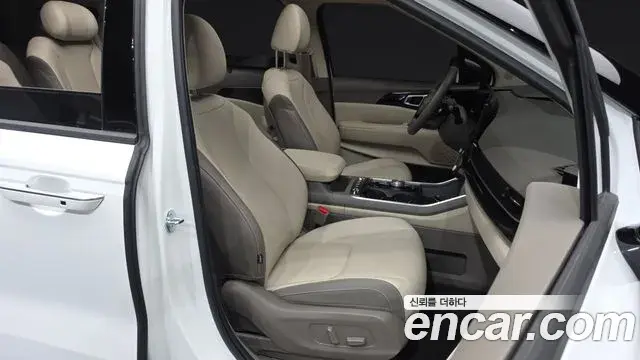 Kia Carnival 2025 — Photo 30/35