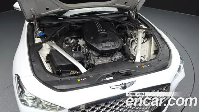 Genesis G70 2018 — Photo 8/20