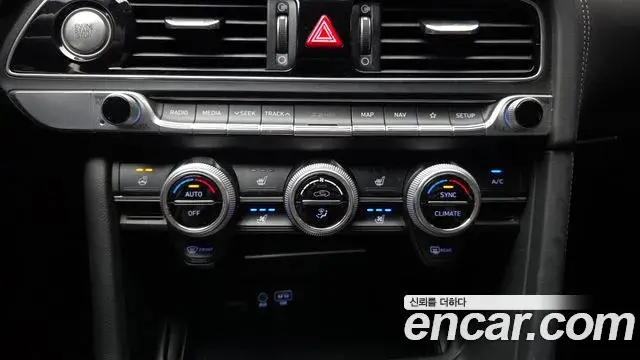 Genesis G70 2018 — Photo 13/20