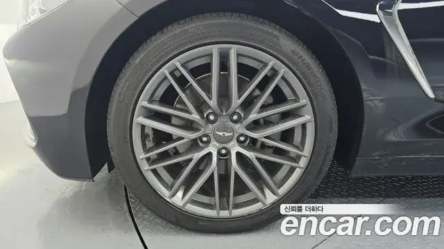 Genesis G70 2018 — Şəkil 17/32