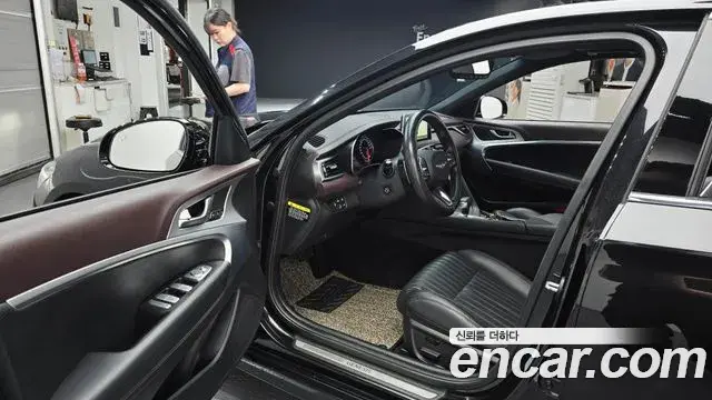 Genesis G70 2018 — Şəkil 24/32