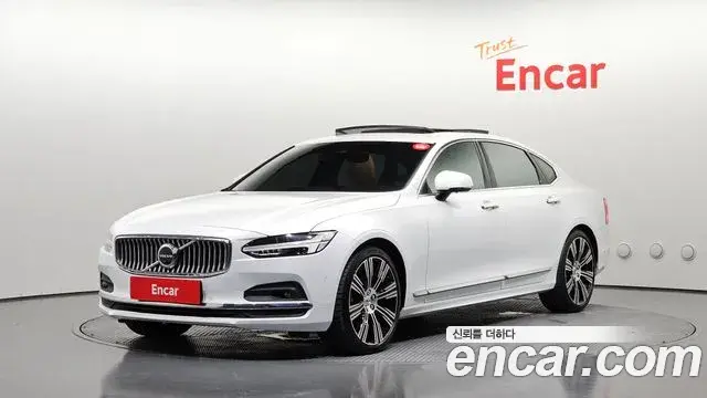 Volvo S90 2022 — Photo 16/20