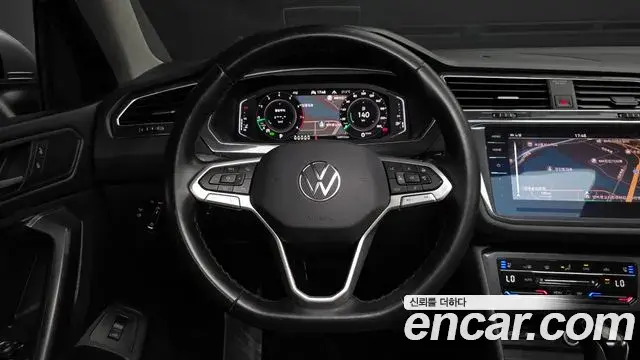 Volkswagen Tiguan Allspace 2022 — Photo 4/20