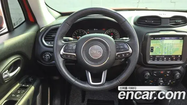 Jeep Renegade 2019 — Фото 14/20