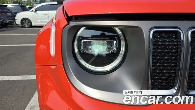 Jeep Renegade 2019 — Photo 17/34