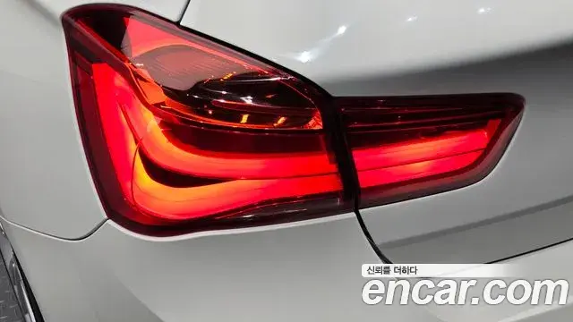 BMW 1 Series 2019 — ფოტო 17/32