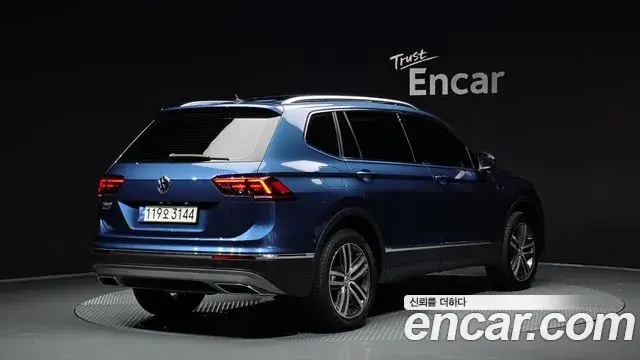 Volkswagen Tiguan Allspace 2020 — Фото 2/20