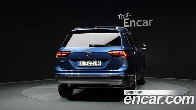 Volkswagen Tiguan Allspace 2020 — Фото 4/20