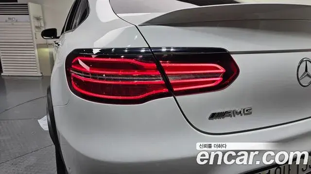 Mercedes-Benz GLC-Class 2019 — Photo 22/30