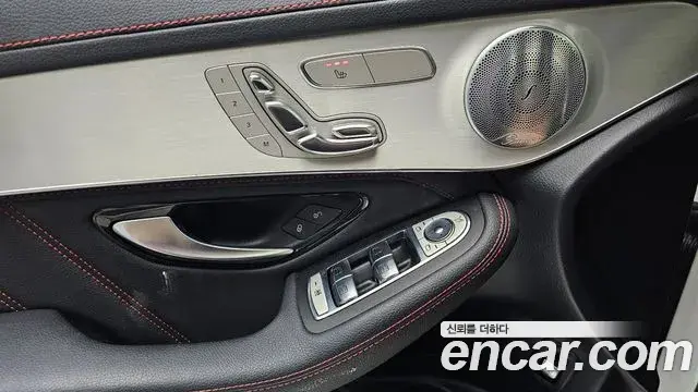 Mercedes-Benz GLC-Class 2019 — Photo 19/30