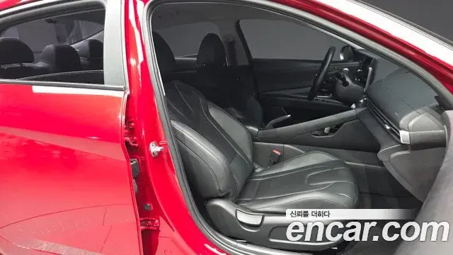 Hyundai The New Avante Hybrid 2020 — Photo 5/20