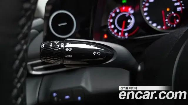 Hyundai The New Avante Hybrid 2020 — Photo 16/20