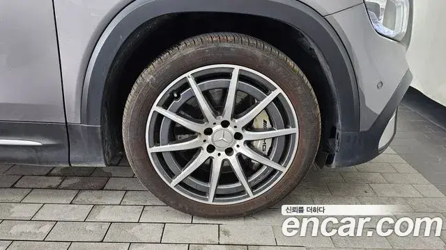 Mercedes-Benz GLB-Class 2022 — Photo 24/31