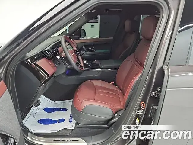 Land Rover Range Rover Sport 2024 — ფოტო 15/20