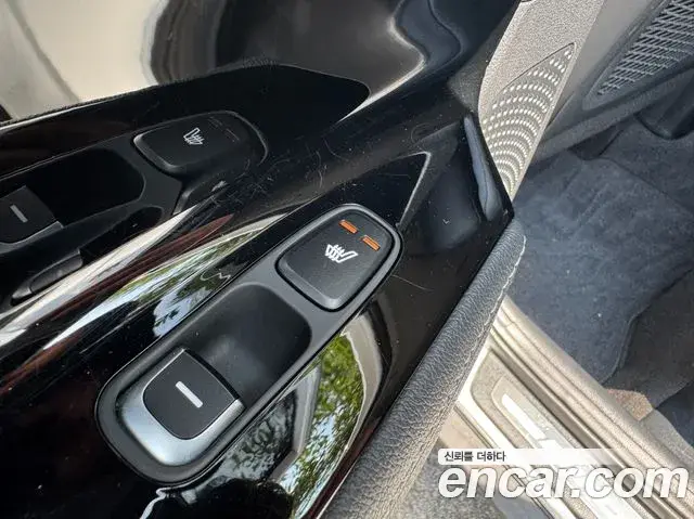 Kia Niro 2021 — Фото 19/20