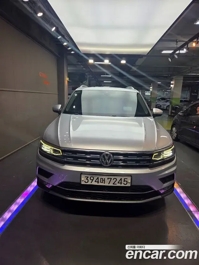 Volkswagen Tiguan 2018 — Şəkil 17/18
