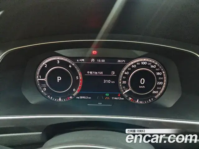 Volkswagen Tiguan 2018 — Şəkil 10/18