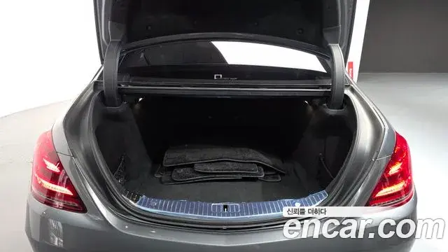 Mercedes-Benz S-Class 2020 — ფოტო 6/38