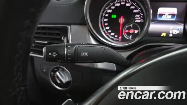 Mercedes-Benz GLE-Class 2018 — ფოტო 4/20