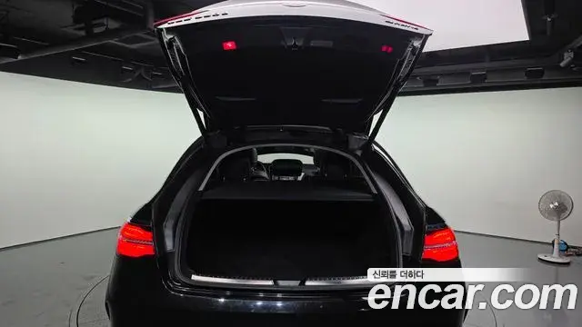 Mercedes-Benz GLE-Class 2018 — ფოტო 11/20