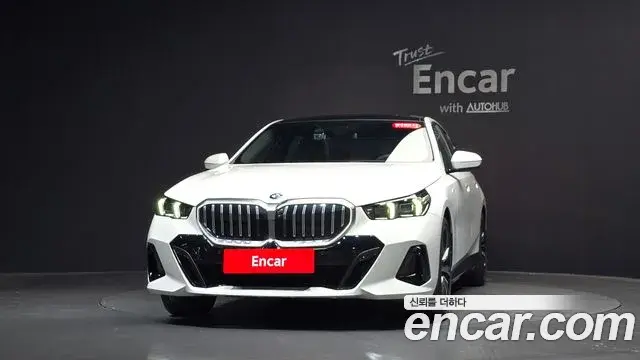 BMW 5 Series 2025 — Şəkil 10/34