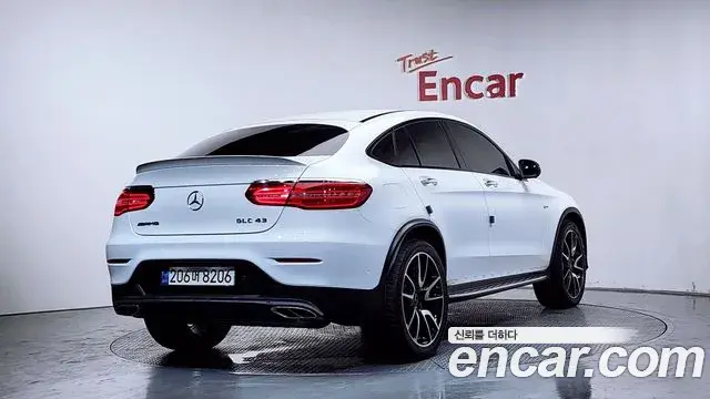 Mercedes-Benz GLC-Class 2018 — Şəkil 16/35