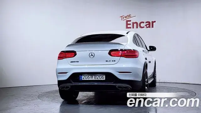 Mercedes-Benz GLC-Class 2018 — Şəkil 20/35