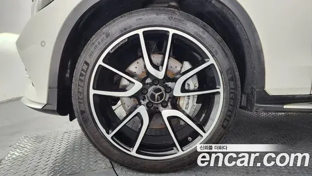 Mercedes-Benz GLC-Class 2018 — Şəkil 2/35
