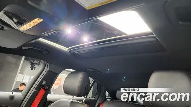 Mercedes-Benz GLC-Class 2018 — Şəkil 9/35