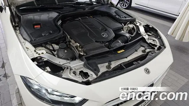 Mercedes-Benz CLS-Class 2019 — Photo 17/20